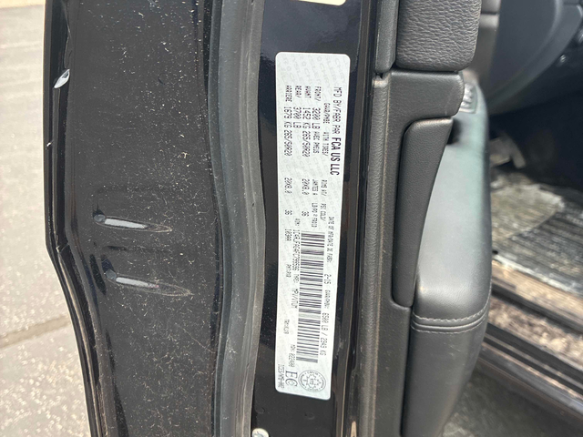 Jeep Grand cherokee 3.6L 6cyl 4WD - автомобили, коли, обяви за нови и употребявани 9