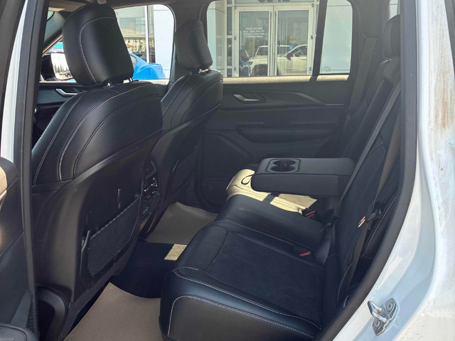 Jeep Grand cherokee 3.6L 6cyl 4WD - автомобили, коли, обяви за нови и употребявани 11