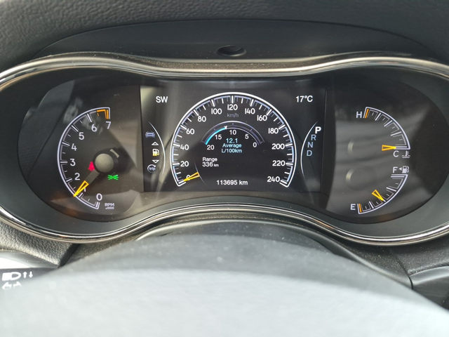 Jeep Grand cherokee 3.6L 6cyl 4WD - автомобили, коли, обяви за нови и употребявани 8