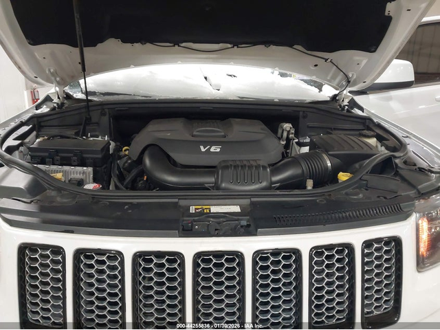 Jeep Grand cherokee 3.6L V-6 DOHC, VVT, 290HP 4X4 Drive - автомобили, коли, обяви за нови и употребявани 9