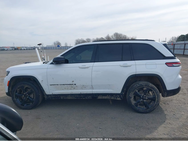 Jeep Grand cherokee 3.6L V-6 DOHC, VVT, 293HP 4X2 Drive - автомобили, коли, обяви за нови и употребявани 13
