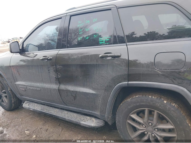 Jeep Grand cherokee 3.6L V-6 DOHC, VVT, 293HP 4X2 Drive - автомобили, коли, обяви за нови и употребявани 13