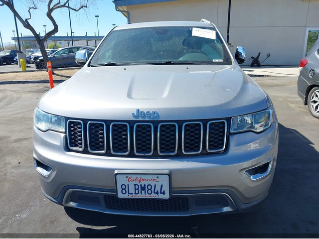 Jeep Grand cherokee 3.6L V-6 DOHC, VVT, 293HP 4X2 Drive - автомобили, коли, обяви за нови и употребявани 11