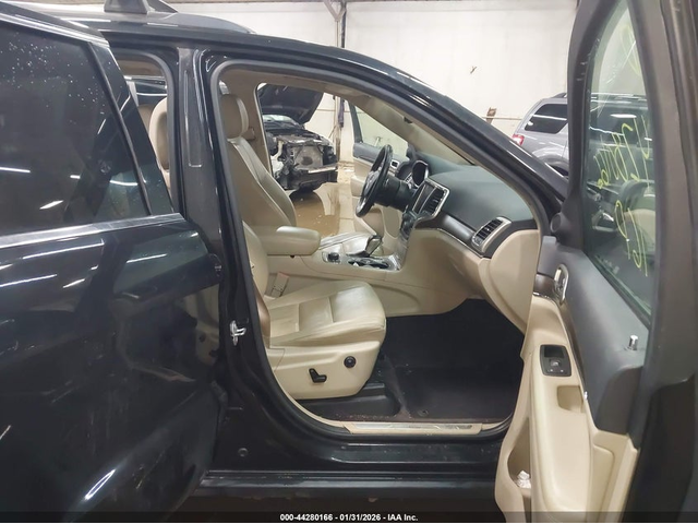 Jeep Grand cherokee 3.6L V-6 DOHC, VVT, 293HP 4X4 Drive - автомобили, коли, обяви за нови и употребявани 4