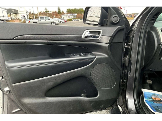 Jeep Grand cherokee * Laredo * CARFAX * ЦЕНА ДО БГ - автомобили, коли, обяви за нови и употребявани 1