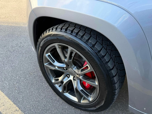 Jeep Grand cherokee * SRT * CARFAX * ЦЕНА ДО БГ - автомобили, коли, обяви за нови и употребявани 6