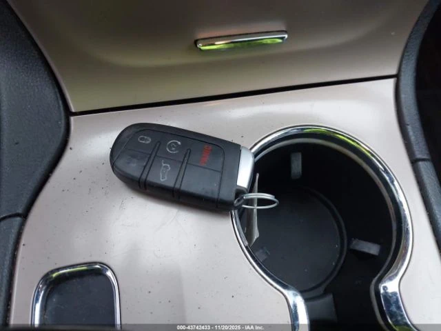 Jeep Grand cherokee OVERLAND - автомобили, коли, обяви за нови и употребявани 12