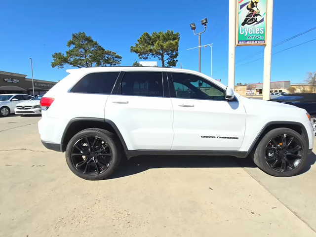 Jeep Grand cherokee Laredo - автомобили, коли, обяви за нови и употребявани 1