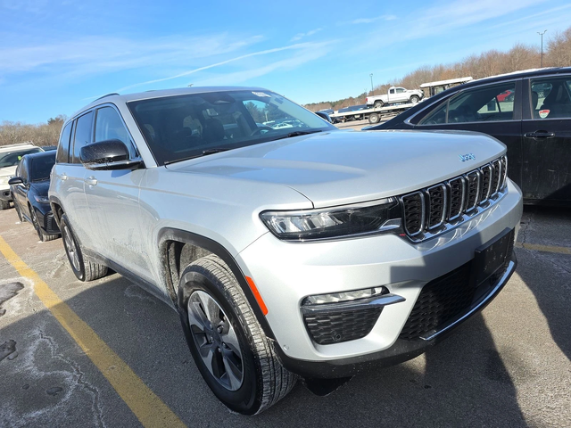 Jeep Grand cherokee 4xe Plug-In Hybrid - автомобили, коли, обяви за нови и употребявани 2