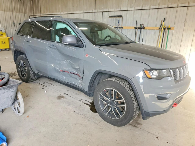 Jeep Grand cherokee Trailhawk* - автомобили, коли, обяви за нови и употребявани 3