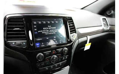 Jeep Grand cherokee 6.2l V8 TRACKHAWK - автомобили, коли, обяви за нови и употребявани 6