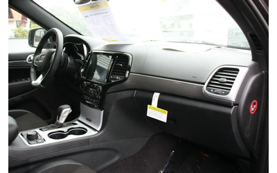 Jeep Grand cherokee 6.2l V8 TRACKHAWK - автомобили, коли, обяви за нови и употребявани 9