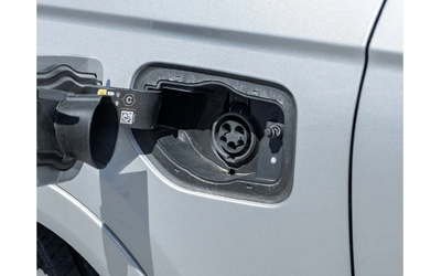 Jeep Grand cherokee 4xe OVERLAND C РЕГИСТРАЦИЯ & АВТО КРЕДИТ - автомобили, коли, обяви за нови и употребявани 15