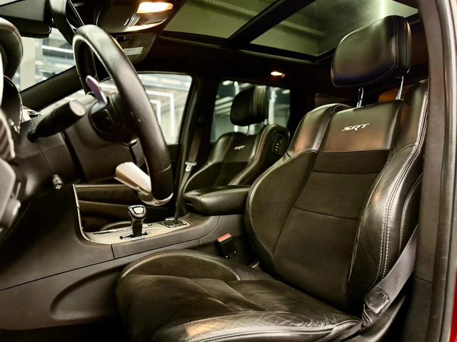 Jeep Grand cherokee SRT* V8 HEMI* Quadra-Trac* Панорама* Лизинг - автомобили, коли, обяви за нови и употребявани 7