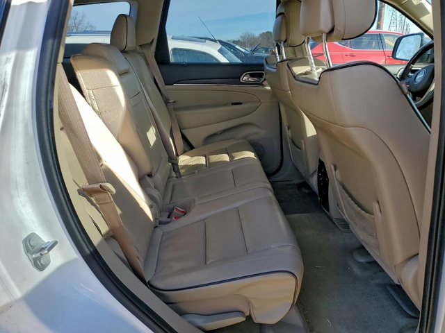 Jeep Grand cherokee Overland / 3.6 V6 / 4x4 / Кожа / ОБДУХВ. / - автомобили, коли, обяви за нови и употребявани 10