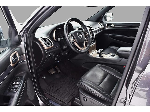 Jeep Grand cherokee OVERLAND* DISTRONIK* BI-XENON* PANO* V6 PENTASTAR - автомобили, коли, обяви за нови и употребявани 6