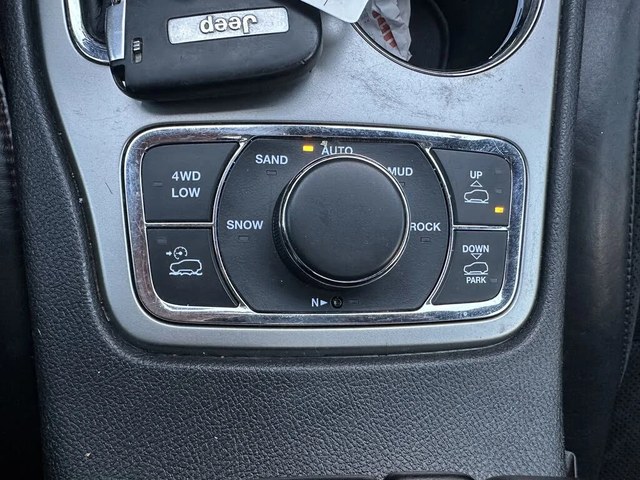 Jeep Grand cherokee TRAILHAWK| V6| BI-XENON| PANO - автомобили, коли, обяви за нови и употребявани 11