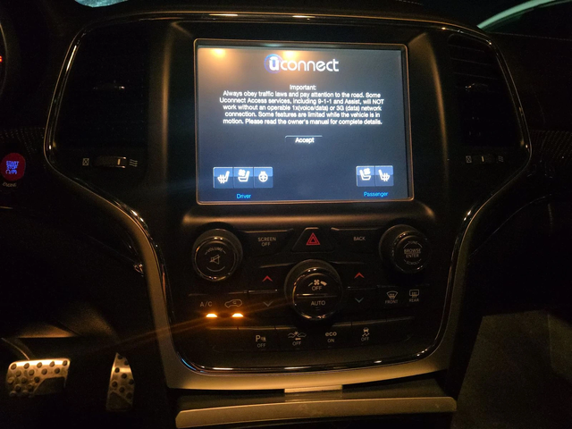 Jeep Grand cherokee SRT* 6.2* V8* ПОДГРЕВ* КАМЕРА* КЕЙЛЕС* LANE* ASSIS - автомобили, коли, обяви за нови и употребявани 13