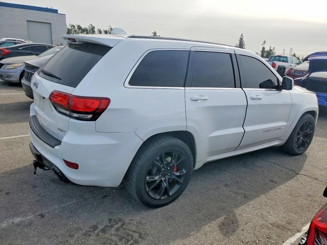 Jeep Grand cherokee SRT8* 6.4L V8 470HP* Кожа* ПАНО* CARFAX - автомобили, коли, обяви за нови и употребявани 2