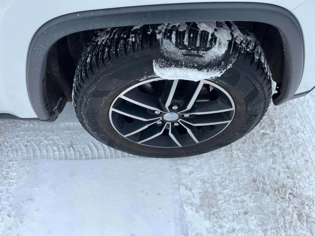 Jeep Grand cherokee 3.6* V6* 8ZF* TRAILHALK* ПОДГРЕВ* КАМЕРА* КЕЙЛЕС* - автомобили, коли, обяви за нови и употребявани 5