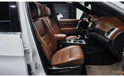 Jeep Grand cherokee SUMMIT* DISTRONIC* 360* ОБДУХ* ПОДГРЕВ* KEYLESS - автомобили, коли, обяви за нови и употребявани 7