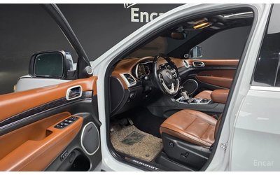 Jeep Grand cherokee SUMMIT* DISTRONIC* 360* ОБДУХ* ПОДГРЕВ* KEYLESS - автомобили, коли, обяви за нови и употребявани 8