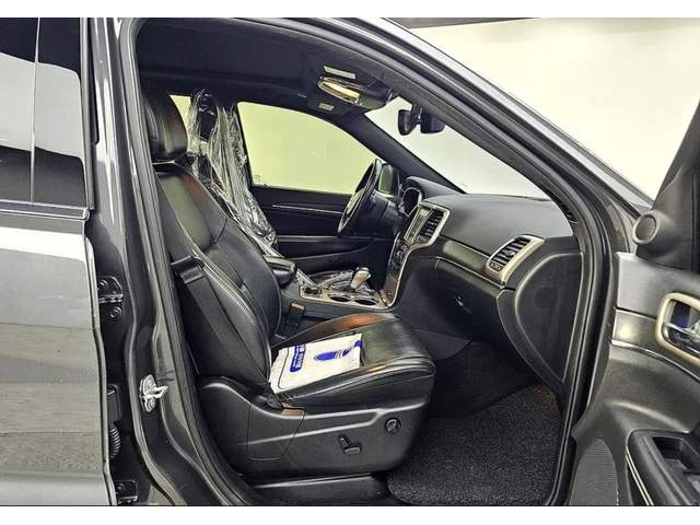 Jeep Grand cherokee LIMITED* 3.6* V6* 8ZF* ПОДГРЕВ* КАМЕРА* КЕЙЛЕС - автомобили, коли, обяви за нови и употребявани 8
