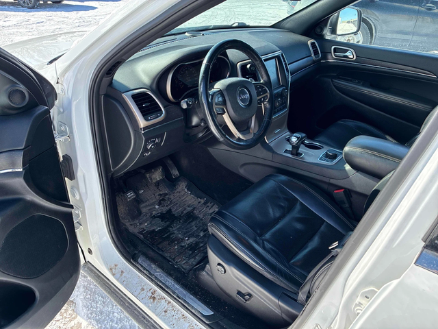 Jeep Grand cherokee 5.7* V8* 8ZF* ПОДГРЕВ* ОБДУХВАНЕ* ДИСТРОНИК* КАМЕР - автомобили, коли, обяви за нови и употребявани 6