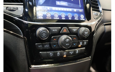 Jeep Grand cherokee Limited X 4x4 - PANO| NAVI| CAMERA| BLINDSPOT - автомобили, коли, обяви за нови и употребявани 8