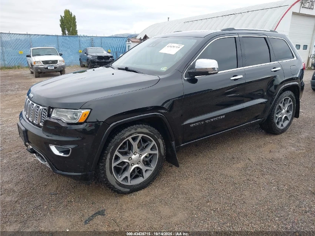 Jeep Grand cherokee OVERLAND* DISTRONIC* PANOROOF* H&K SOUND* ОБДУХВАН - автомобили, коли, обяви за нови и употребявани 0