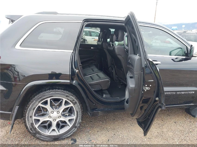 Jeep Grand cherokee OVERLAND* DISTRONIC* PANOROOF* H&K SOUND* ОБДУХВАН - автомобили, коли, обяви за нови и употребявани 10