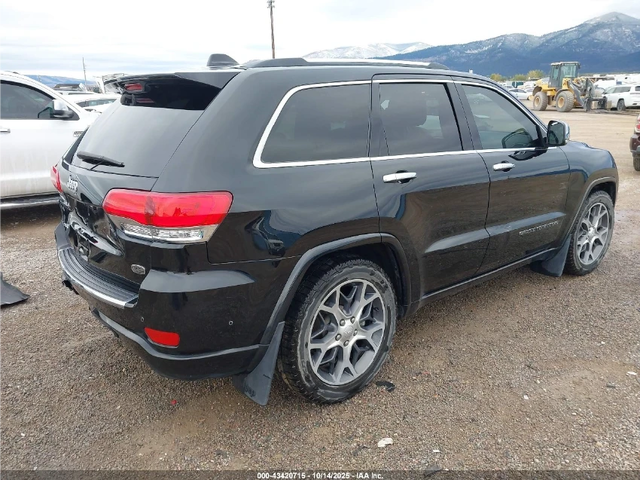 Jeep Grand cherokee OVERLAND* DISTRONIC* PANOROOF* H&K SOUND* ОБДУХВАН - автомобили, коли, обяви за нови и употребявани 3