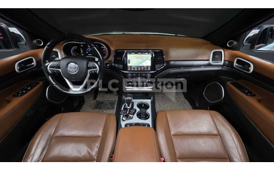 Jeep Grand cherokee 2020* SUMMIT* HARMAN* DISTRONIK* 8ZF* PANO* ОБДУХ* - автомобили, коли, обяви за нови и употребявани 6