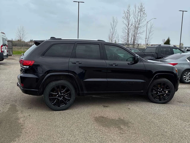 Jeep Grand cherokee * Altitude * 2 КЛЮЧА* PANO* KEYLESS* ПОДГРЕВ* - автомобили, коли, обяви за нови и употребявани 2