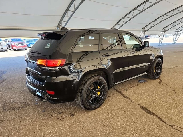 Jeep Grand cherokee | TRACKHAWK 6.2L | DISTRONIC | ДВА КЛЮЧА - автомобили, коли, обяви за нови и употребявани 2