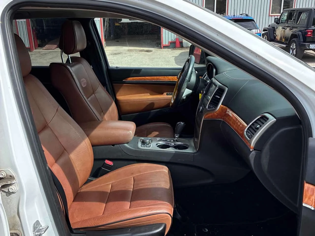 Jeep Grand cherokee * Overland * CARFAX * PANO * KEYLESS - автомобили, коли, обяви за нови и употребявани 11