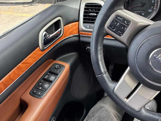 Jeep Grand cherokee * Overland * CARFAX * PANO * KEYLESS - автомобили, коли, обяви за нови и употребявани 15