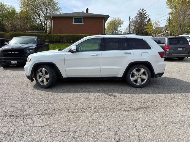 Jeep Grand cherokee * Overland * CARFAX * PANO * KEYLESS - автомобили, коли, обяви за нови и употребявани 1