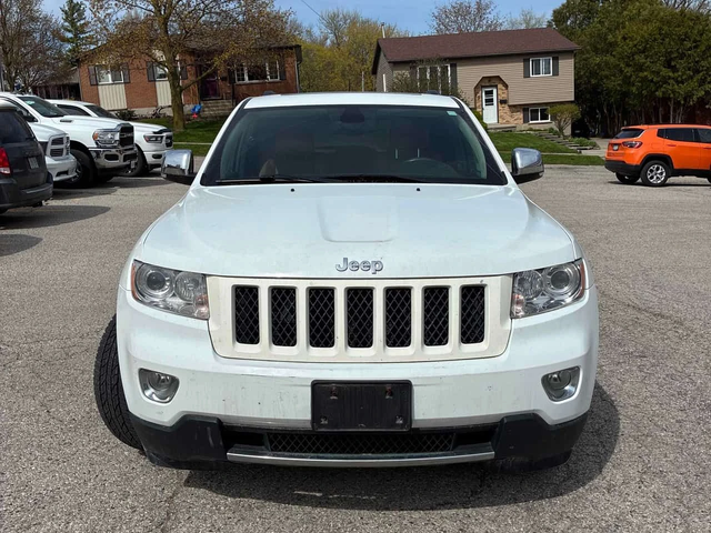 Jeep Grand cherokee * Overland * CARFAX * PANO * KEYLESS - автомобили, коли, обяви за нови и употребявани 5