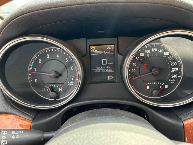 Jeep Grand cherokee * Overland * CARFAX * PANO * KEYLESS - автомобили, коли, обяви за нови и употребявани 7