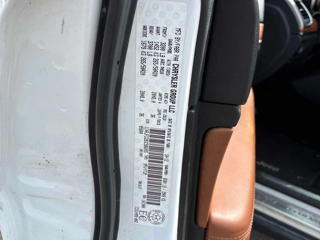 Jeep Grand cherokee * Overland * CARFAX * PANO * KEYLESS - автомобили, коли, обяви за нови и употребявани 9