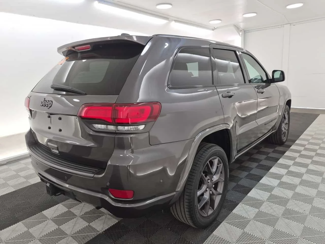 Jeep Grand cherokee 80TH ANNIVERSARY EDITION| PANO| 2 КЛЮЧА| - автомобили, коли, обяви за нови и употребявани 2