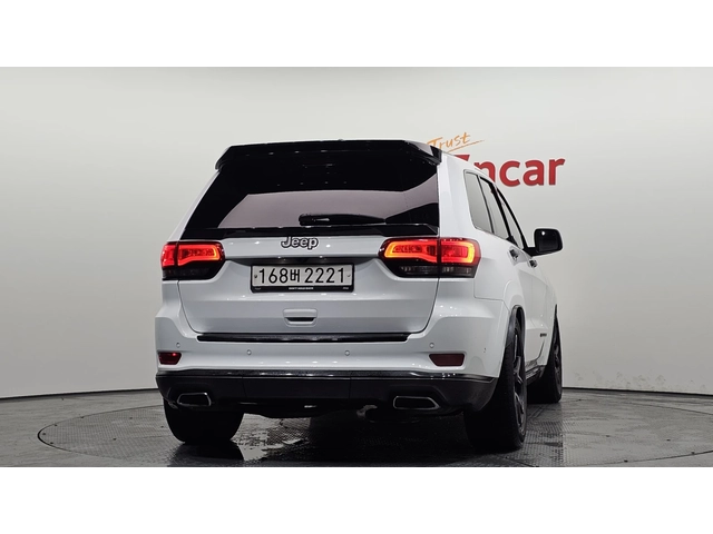 Jeep Grand cherokee SUMMIT* 8ZF* ОБДУХ* DISTRNONIK* PANO* КРАЙНА ЦЕНА - автомобили, коли, обяви за нови и употребявани 2