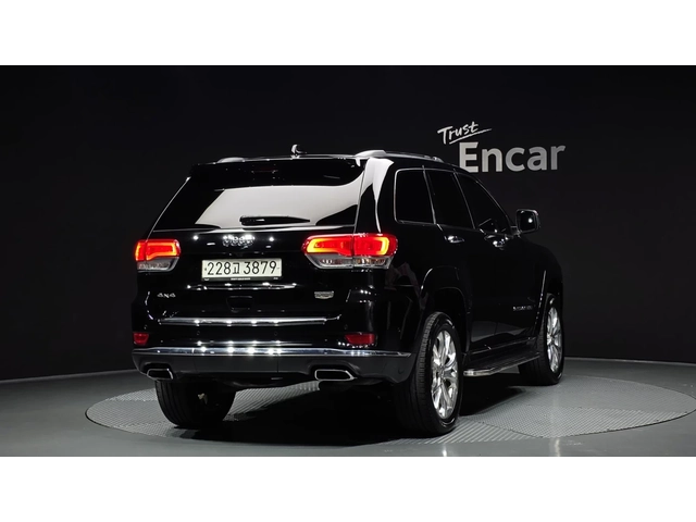 Jeep Grand cherokee 2019* SUMMIT* HARMAN* PANO* ОБДУХ* FULL* КРАЙНА ЦЕ - автомобили, коли, обяви за нови и употребявани 2