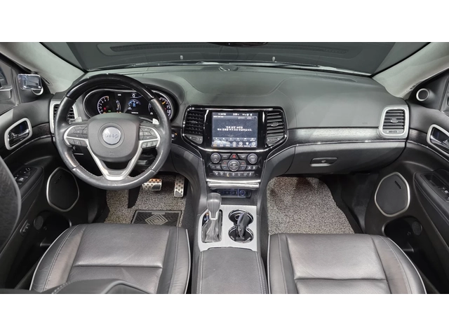 Jeep Grand cherokee 2019* SUMMIT* HARMAN* PANO* ОБДУХ* FULL* КРАЙНА ЦЕ - автомобили, коли, обяви за нови и употребявани 5