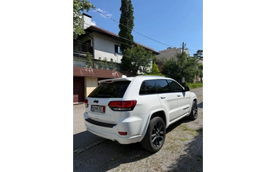 jeep-grand-cherokee - 3