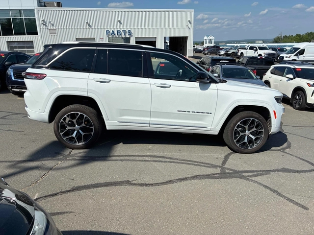 Jeep Grand cherokee 4XE / CARFAX - автомобили, коли, обяви за нови и употребявани 2