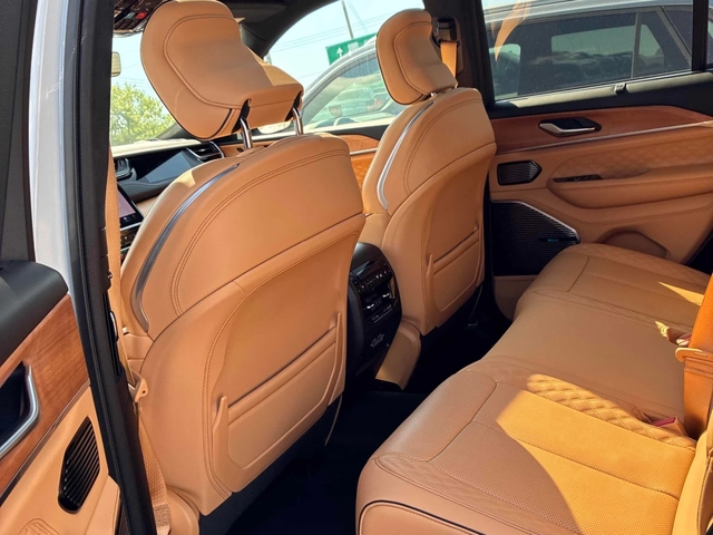 Jeep Grand cherokee 4XE / CARFAX - автомобили, коли, обяви за нови и употребявани 7