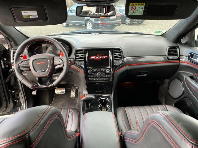 Jeep Grand cherokee 6.4 SRT - автомобили, коли, обяви за нови и употребявани 15