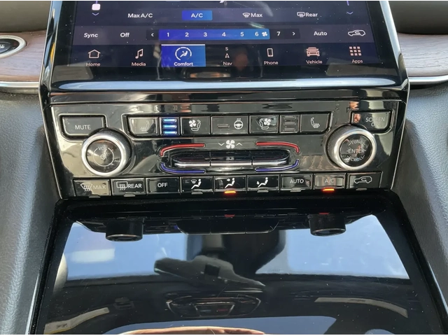 Jeep Grand cherokee 2023 Jeep Grand Cherokee Summit - автомобили, коли, обяви за нови и употребявани 11